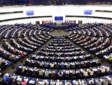 Εμπάργκο όπλων στη Σαουδική Αραβία ζητούν οι ευρωβουλευτές